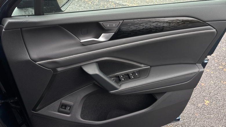 Volkswagen Tayron 2.0 TDI Elegance 5dr DSG7 [7 Seat] Diesel Estate